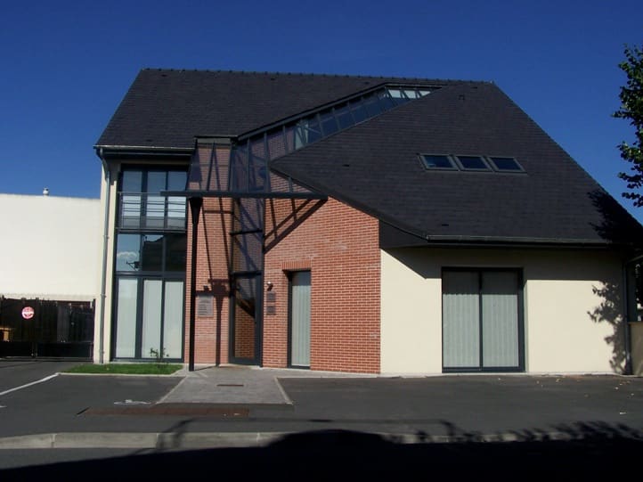 Photo de la maison de santé (MSP) de Morangis vue de l'extérieur côté entrée
